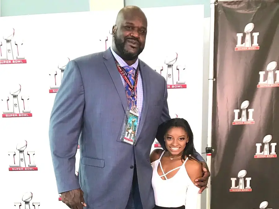 simone biles height