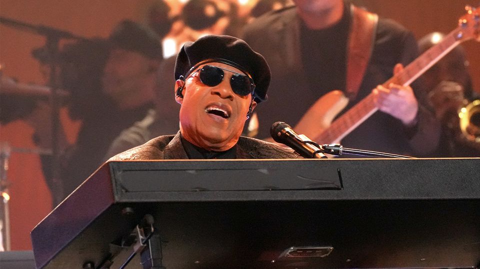 how old is stevie wonder how old is stevie wonder